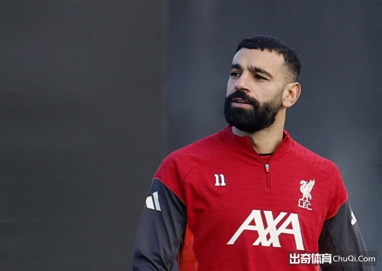 刘殿座,韦世豪赛后,向三镇球迷,香港赛马场,香港马术赛事,赛马资讯,香港赛马文化