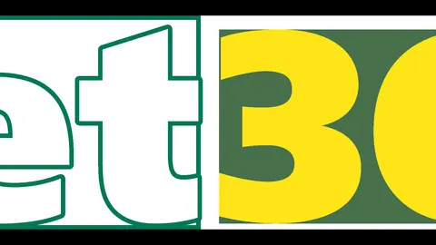 西甲首队不幸遭遇：红牌与点球双重打击，皇家社会客场陷尴尬纪录